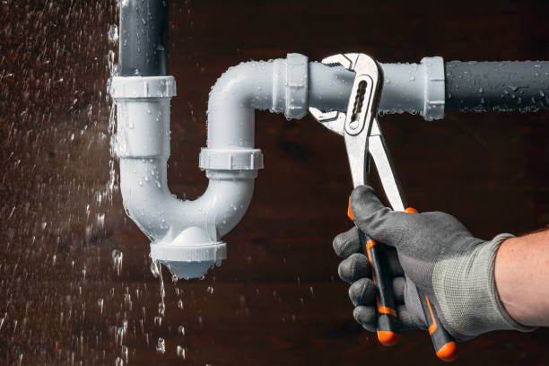 Professional Plumbing technician working in Marion, KS